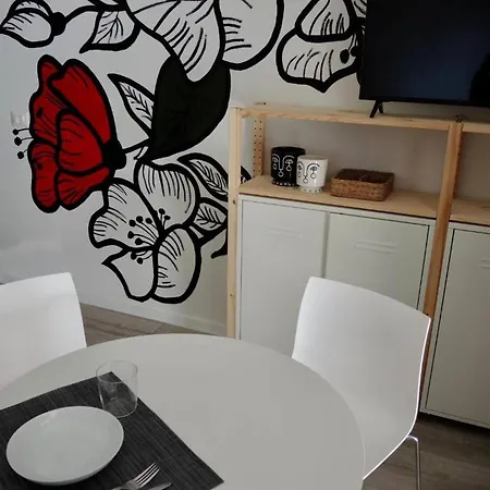 Libo House, By Short Holidays Daire