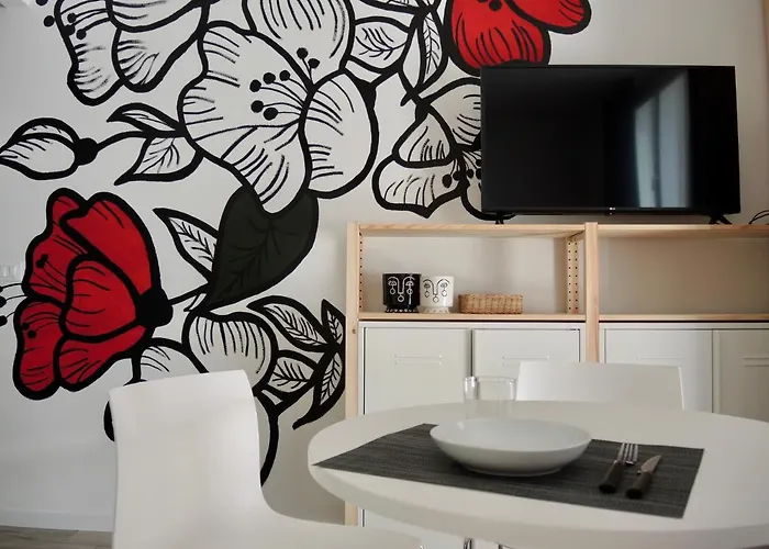 Libo House, By Short Holidays *